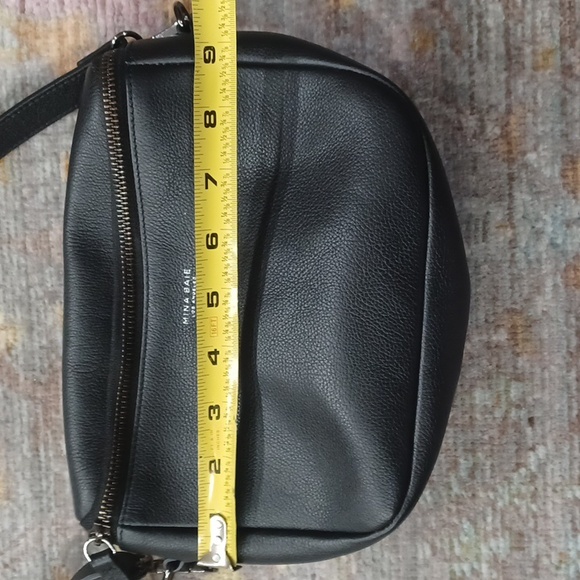 Mina Baie Los Angeles Convertible Crossbody Bag - Picture 9 of 10